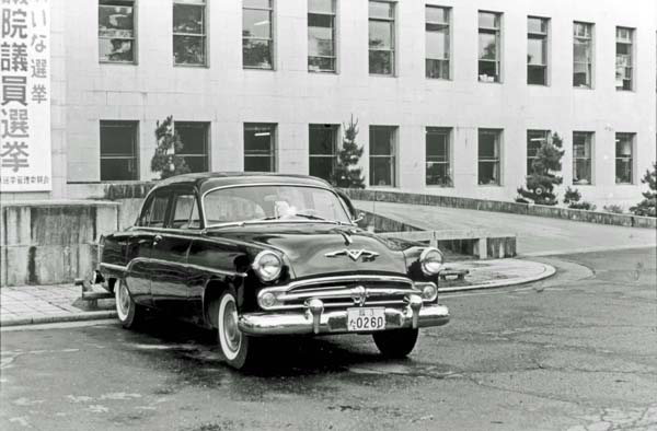 54-1 009-20b＊1954 Dodge Royal 4dr. Sedan.jpg